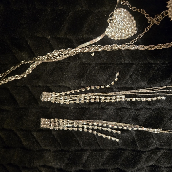 Silver Rhinestone Jewelry Set - Picture 4 of 5